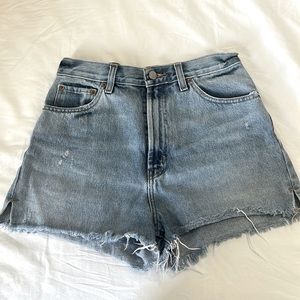 BDG Girlfriend High Rise Denim Shorts